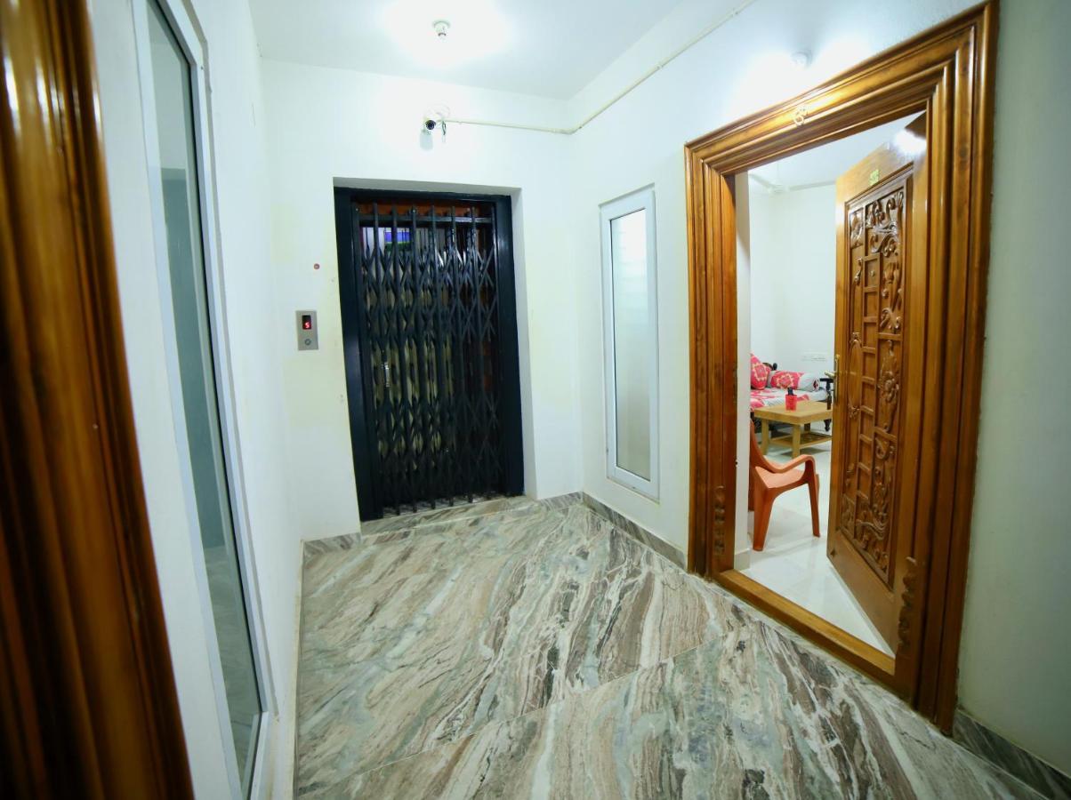 Truelife Homestays - Alamelu Avenue - Fully Furnished Ac 2Bhk Apartments In Tirupati - Walkable To Restaurants & Super Market - Fast Wifi - Kitchen - Easy Access To Airport, Railway Station, Sri Padmavathi & Tirumala Temple Exteriör bild