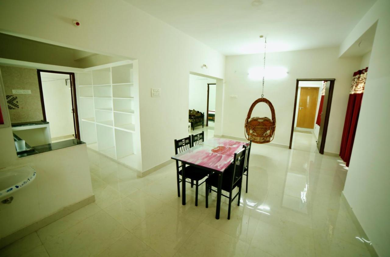 Truelife Homestays - Alamelu Avenue - Fully Furnished Ac 2Bhk Apartments In Tirupati - Walkable To Restaurants & Super Market - Fast Wifi - Kitchen - Easy Access To Airport, Railway Station, Sri Padmavathi & Tirumala Temple Exteriör bild